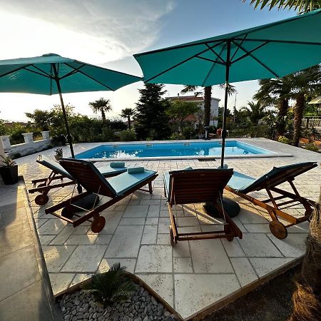 Holiday House Serenity Malinska Luaran gambar