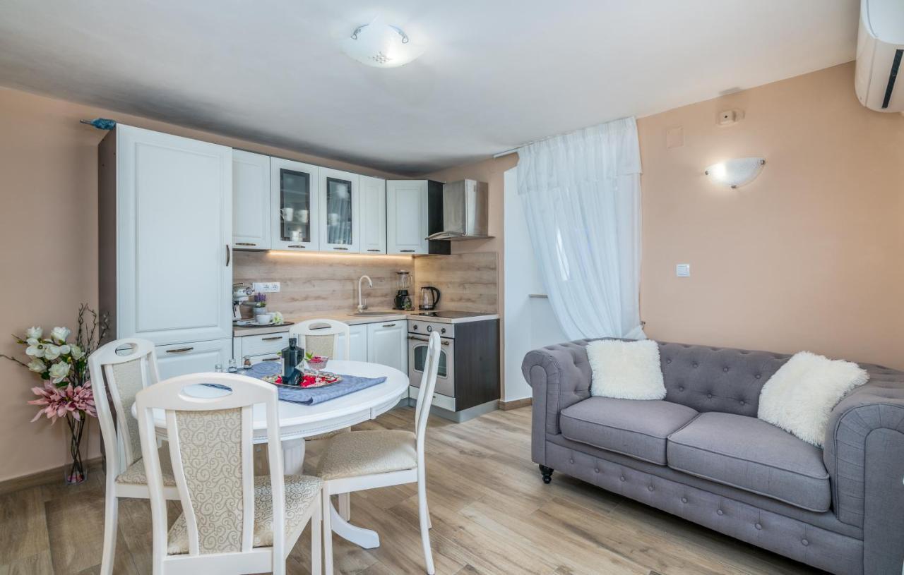Holiday House Serenity Malinska Luaran gambar