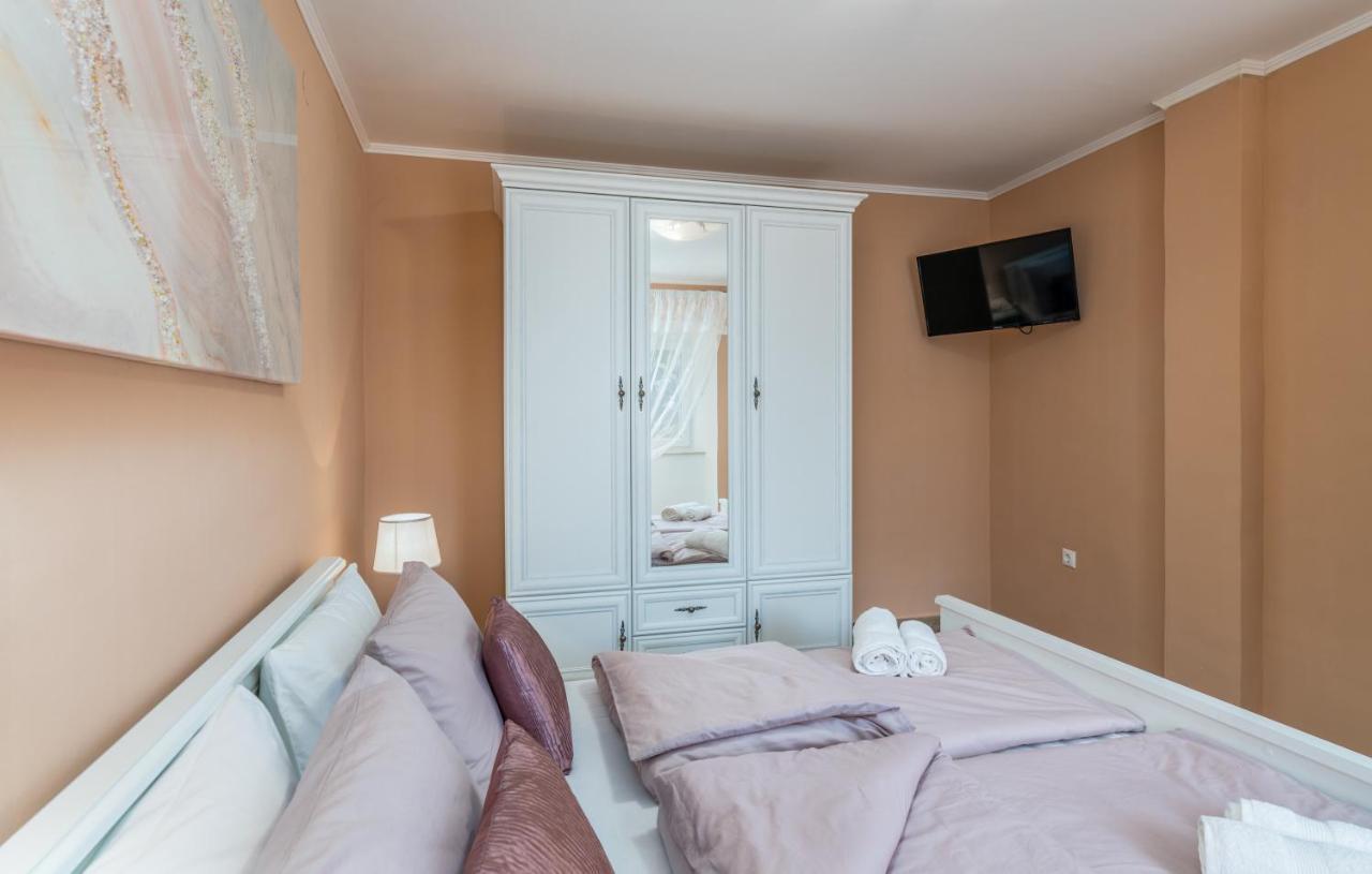 Holiday House Serenity Malinska Luaran gambar
