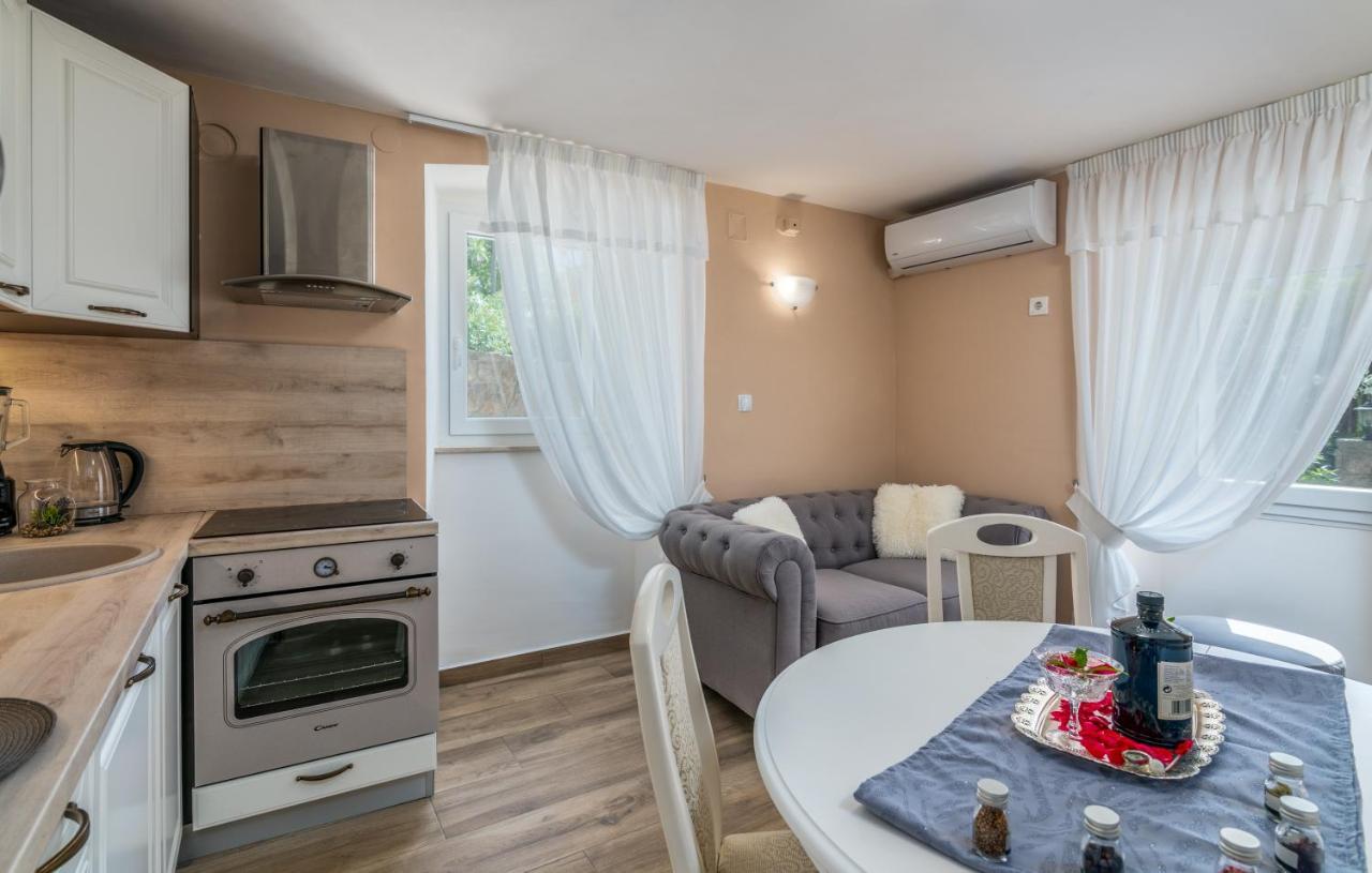 Holiday House Serenity Malinska Luaran gambar