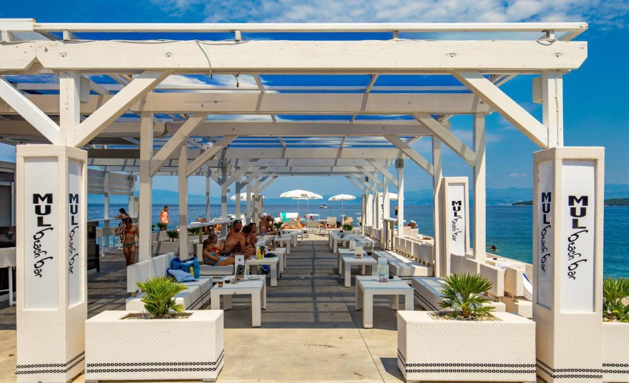 Holiday House Serenity Malinska Luaran gambar